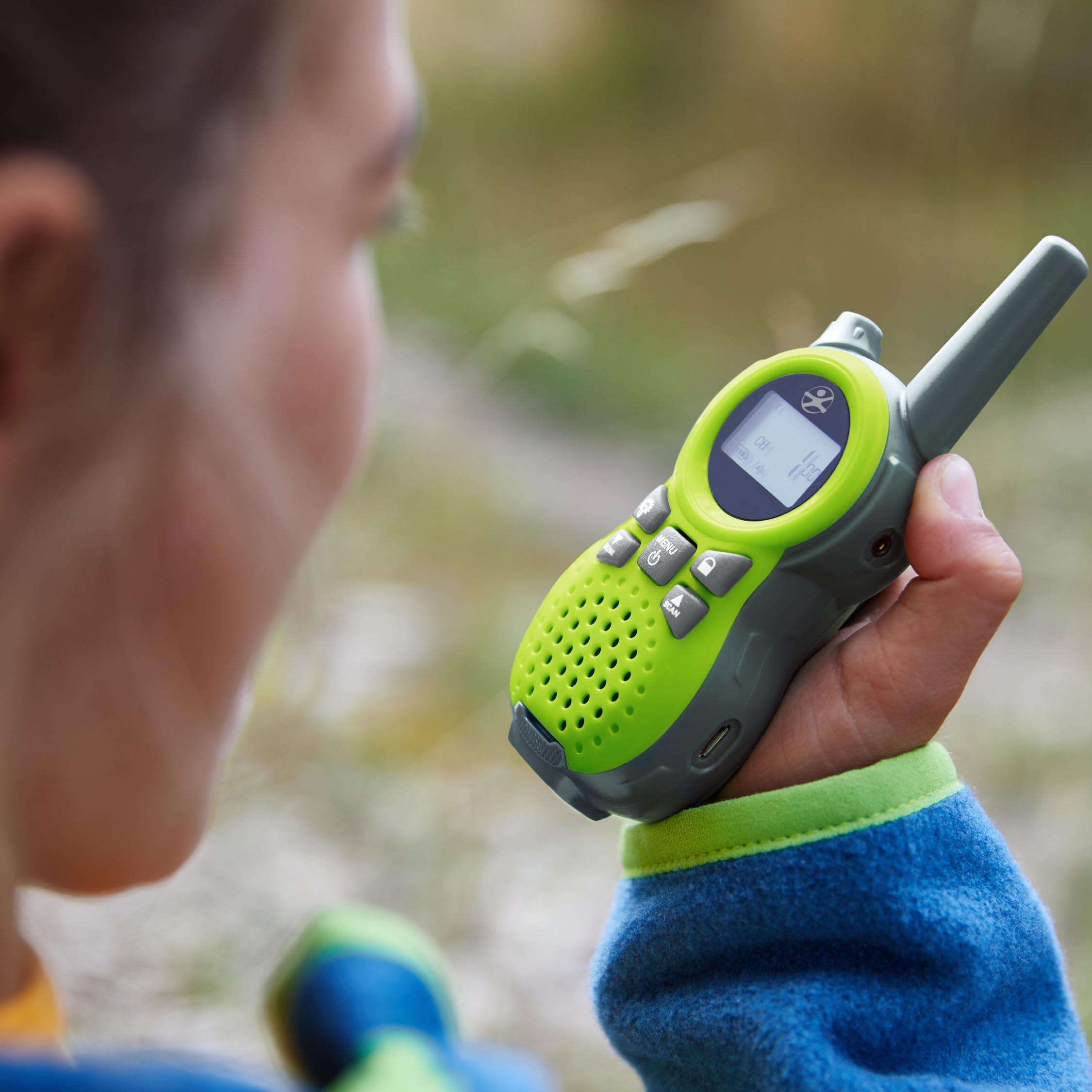 HABA Terra Kids Walkie-Talkie – 5 km Reichweite, 8 Kanäle, 446 MHz, LED-Lampe, Abnehmbarer Gürtelclip, ladbar mit USB-Kabel – 2011895001