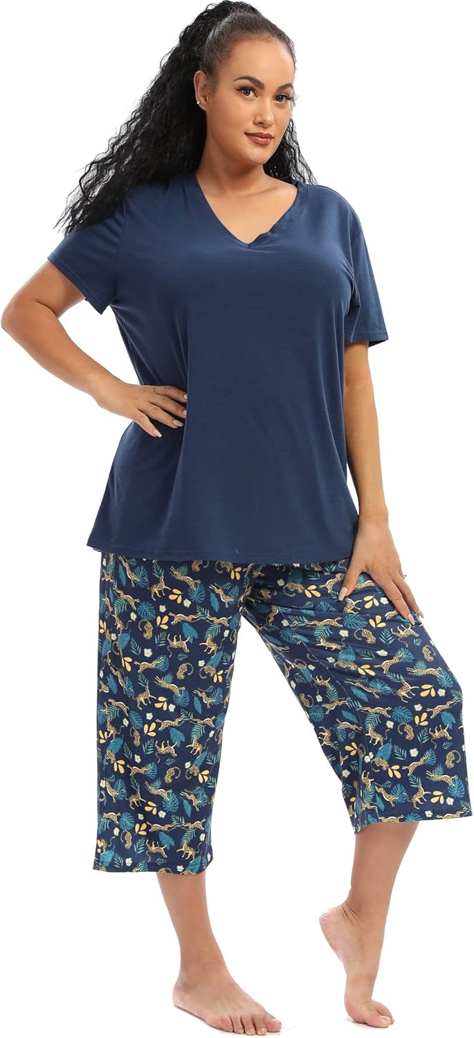 Vozanet Women's Pajamas Set Soft V Neck Sleepwear Top and Capri Pj Lounge Sets Cartoon Heart Shape Cat Nighty Plus Size - Image 2
