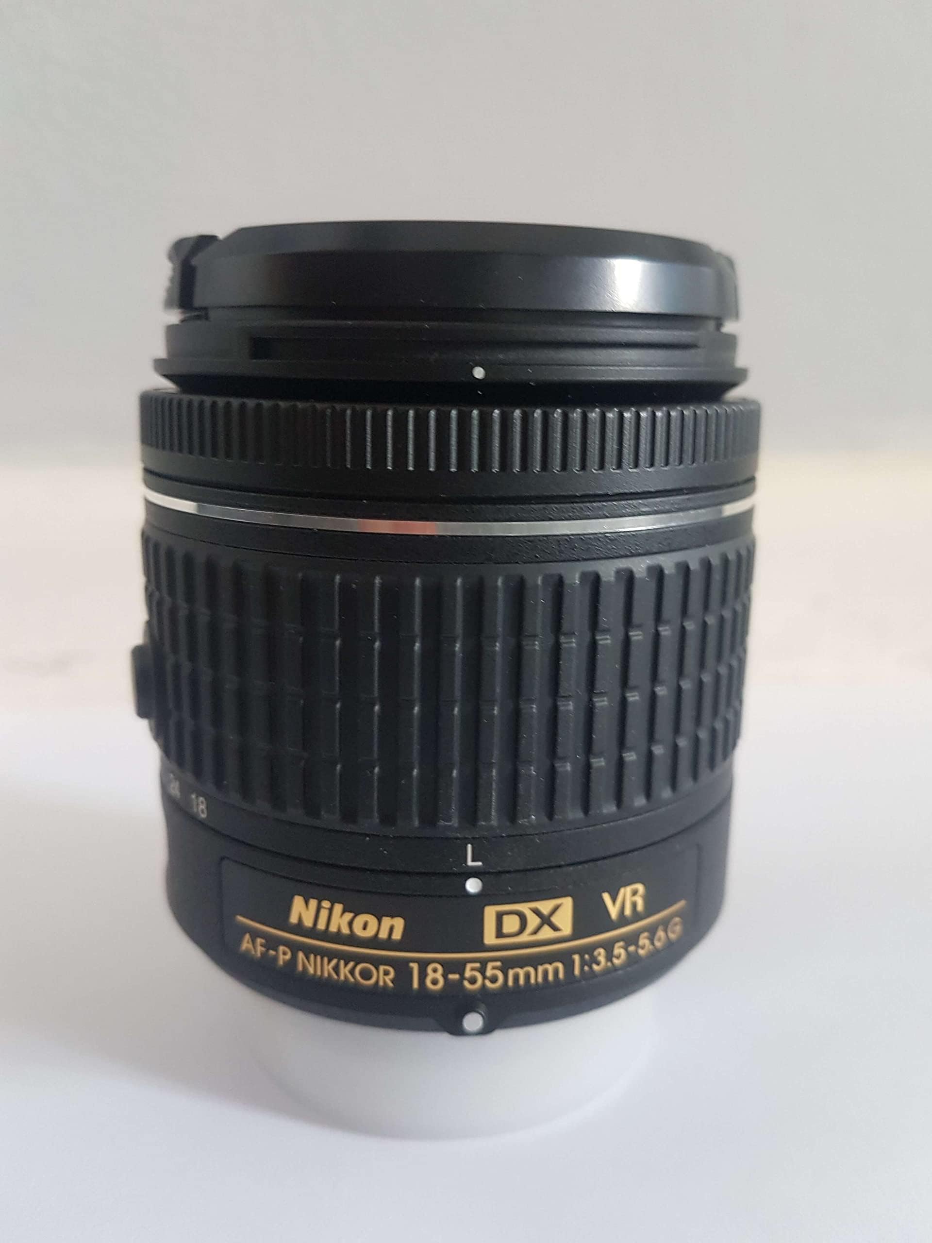 Nikon D5300 Kit con objetivo AF-P 18-55mm VR - Cámara réflex digital de 24.2 Mp (pantalla 3.2", estabilizador óptico, grabación de vídeo Full HD), color negro - [Versión europea]