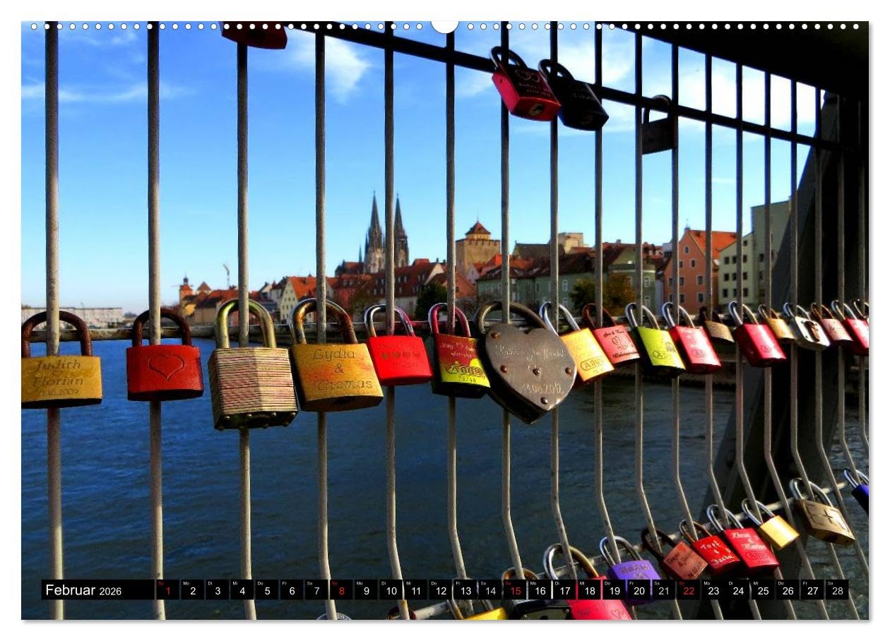REGENSBURG - urbanes Leben (hochwertiger Premium Wandkalender 2026 DIN A2 quer), Kunstdruck in Hochglanz: Leben in historischem Ambiente (CALVENDO Orte)