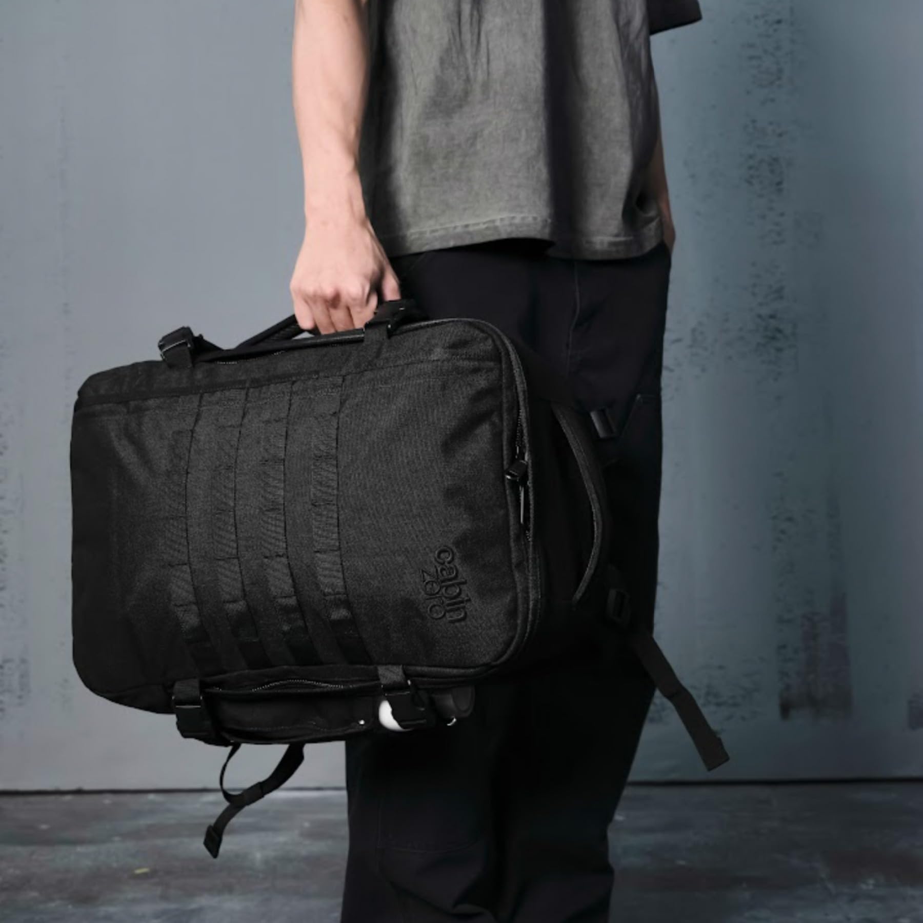 Cabin Zero Military 36 Mochila de viaje negro