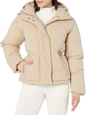 Amazon Essentials Women's Short Waisted Puffer Jacket (Available in Plus Size)