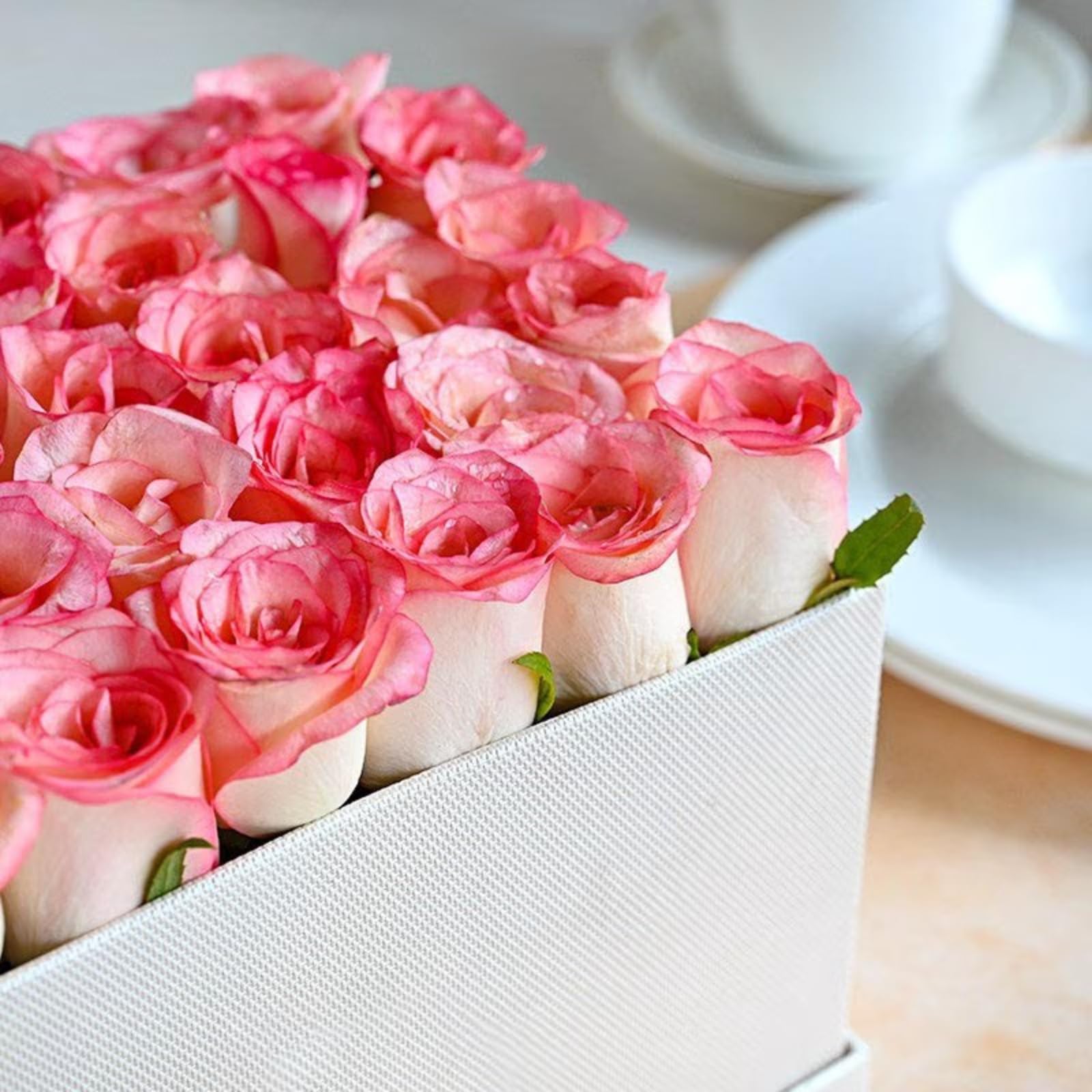 FlowerAura Premium Fresh Live Flower Bouquet of 25 Pink Roses In