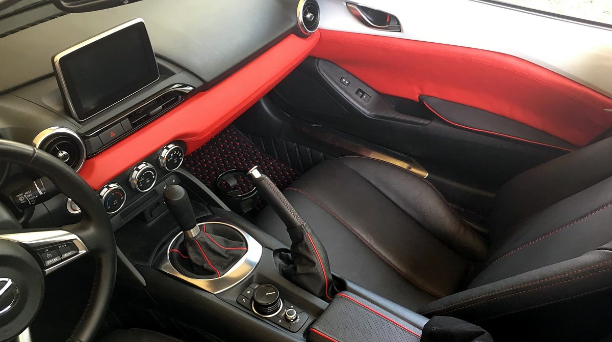 RedlineGoods Door armrest Covers Compatible with Mazda Miata ND 2016-24. Tailor Made - not Universal. Genuine top-Grade Italian Black Leather with Silver Thread