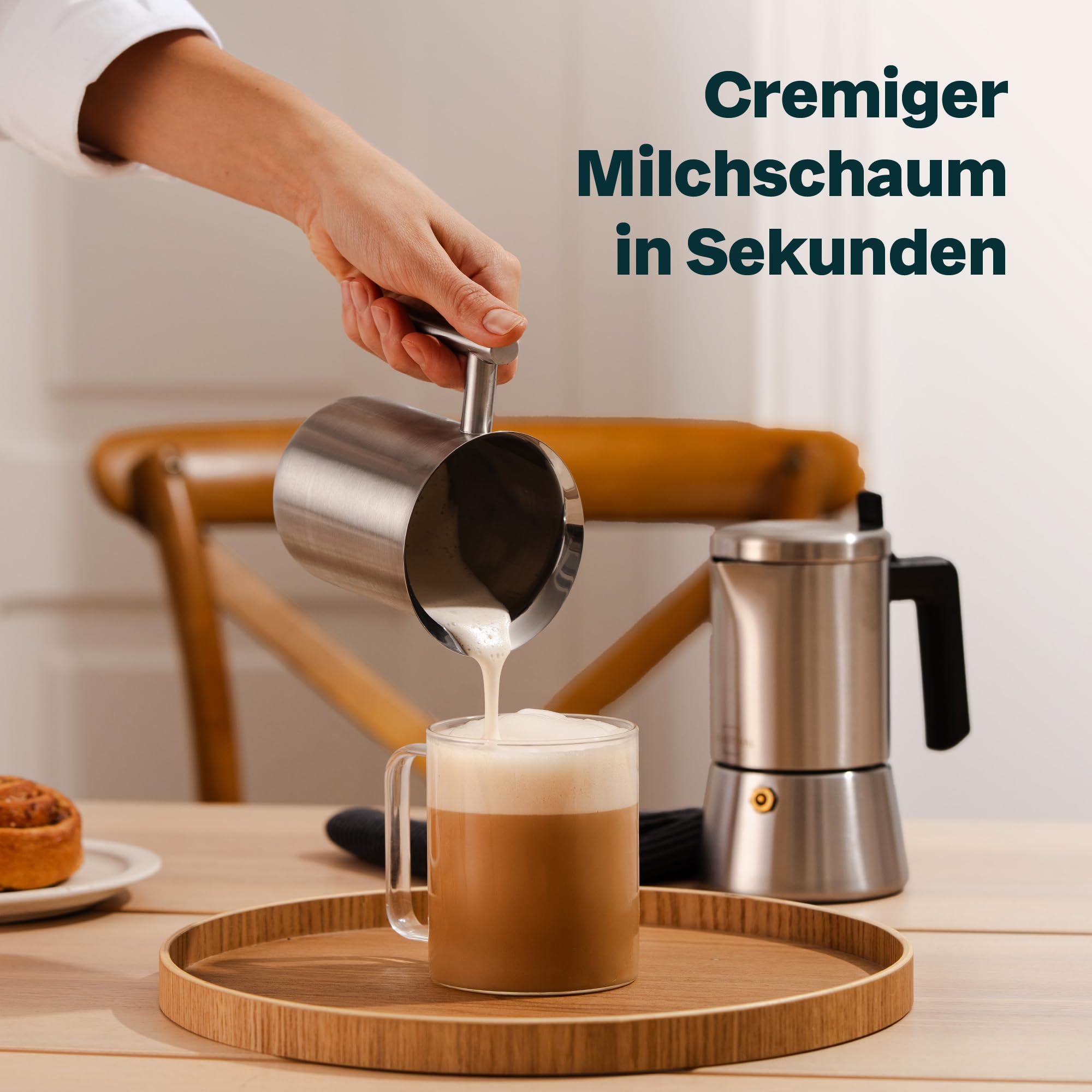 SILBERTHAL Milchaufschäumer Manuell Edelstahl - 400ml - Perfekter Milchschaum dank doppeltem Sieb und speziellem Drückmechanismus