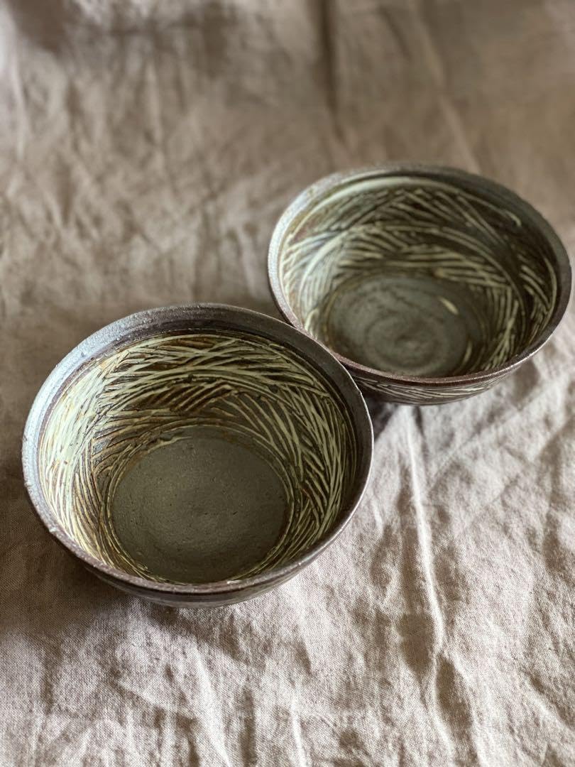 井上茂 陶器製飯碗（2個セット） Amazon.co.jp: 井上茂 彫三島 飯碗 2つセット : ホーム＆キッチン