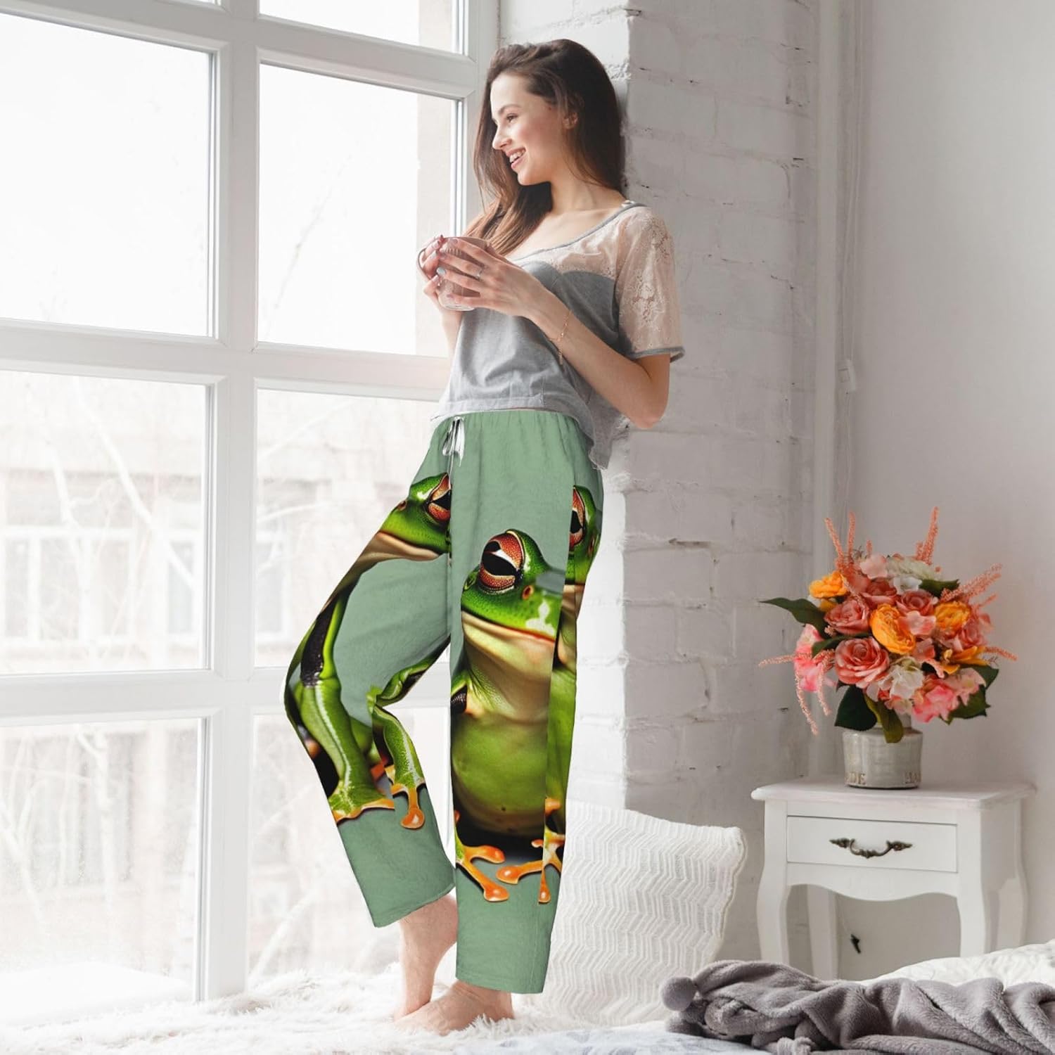 Funny Green Frogs Print Women'S Flannel Pajama Pants,Soft Warm Pajama Bottoms,Perfect For Holiday Lounging