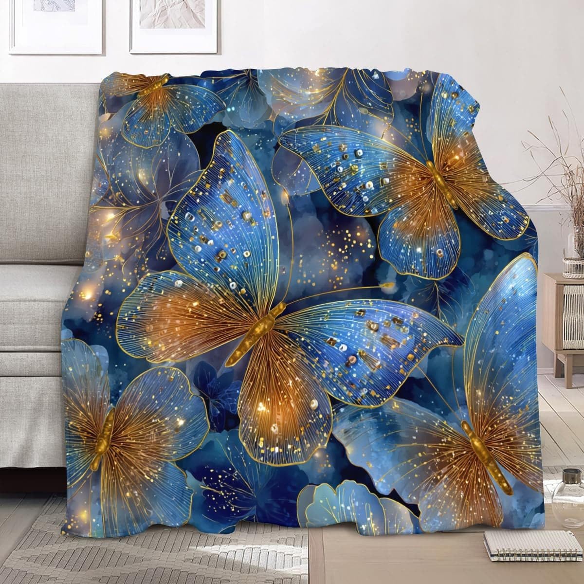 Antystatyczny lekki wełniany koc XXL 180 x 220 cm Fantasy motyl koc flanelowy super miękki niebieski szerpa na łóżko sofa biuro ochraniacz na kolana łóżko samochód kemping plaża