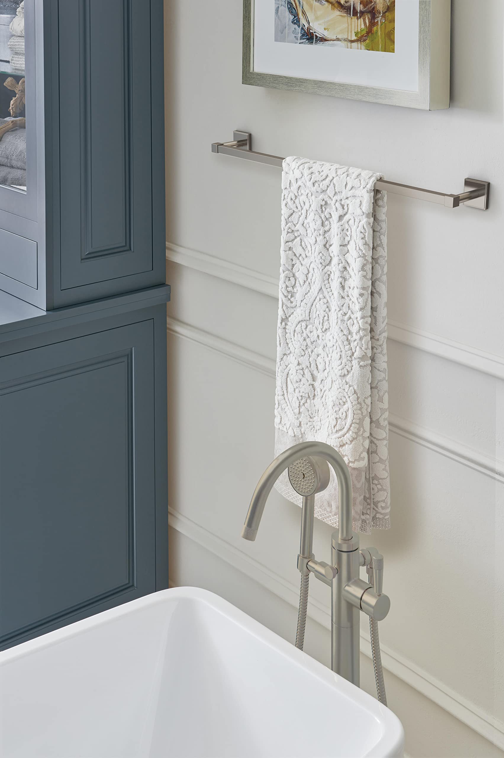 Amerock BH36074G10 - Toallero de níquel Cepillado, toallero de 610 mm, Soporte para Toallas de baño, Accesorios de baño, Accesorios de baño