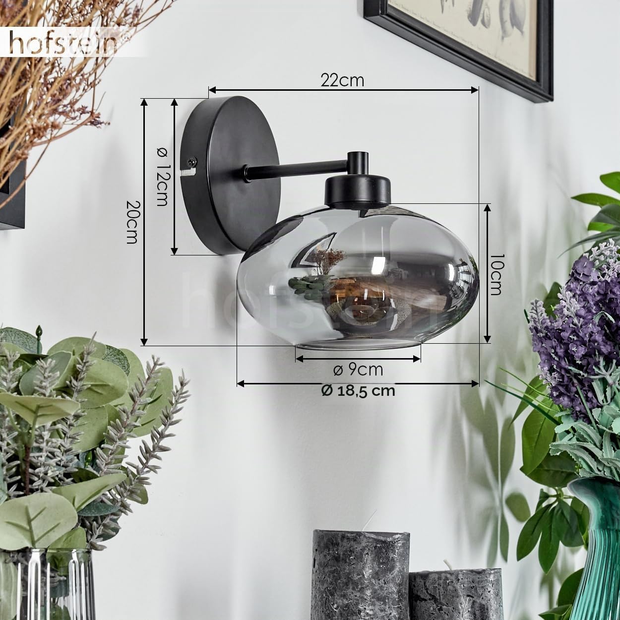 Wandleuchte Haikala, moderne Wandlampe aus Metall/Glas in Schwarz/Rauchfarben, Retro/Vintage Leuchte Up mit Schirm aus Rauchglas (Ø 18,5 cm), 1-flammig, 1 x E27, ohne Leuchtmittel