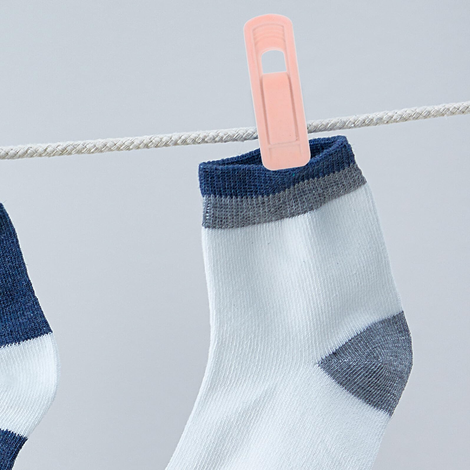 Pinzas de Terciopelo para Ropa 50 Piezas de Plástico Rosa | Perchas y Tendederos, Uso Interior y Exterior, Construcción Ligera y Resistente