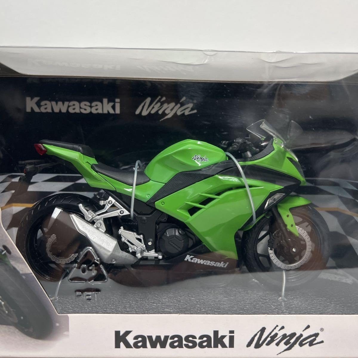 神様とやさい 未開封 アオシマ 1/12 KAWASAKI NINJA 250 ライムグリーン カワサキ