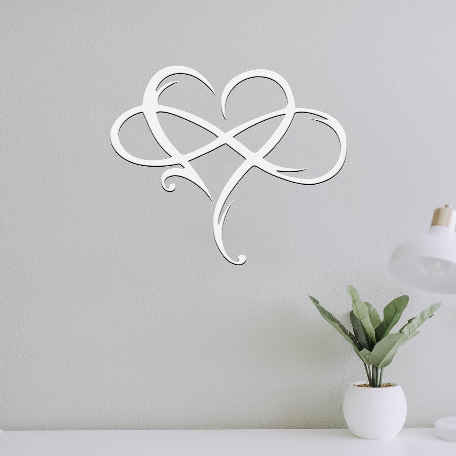 MayLove-US Infinity Heart Metal Wall Decor, Unique Infinity Heart Wall Decor Love Sign Plaque Steel Art Geometric Bedroom Ornaments Cut Out for Home, Wedding Decor