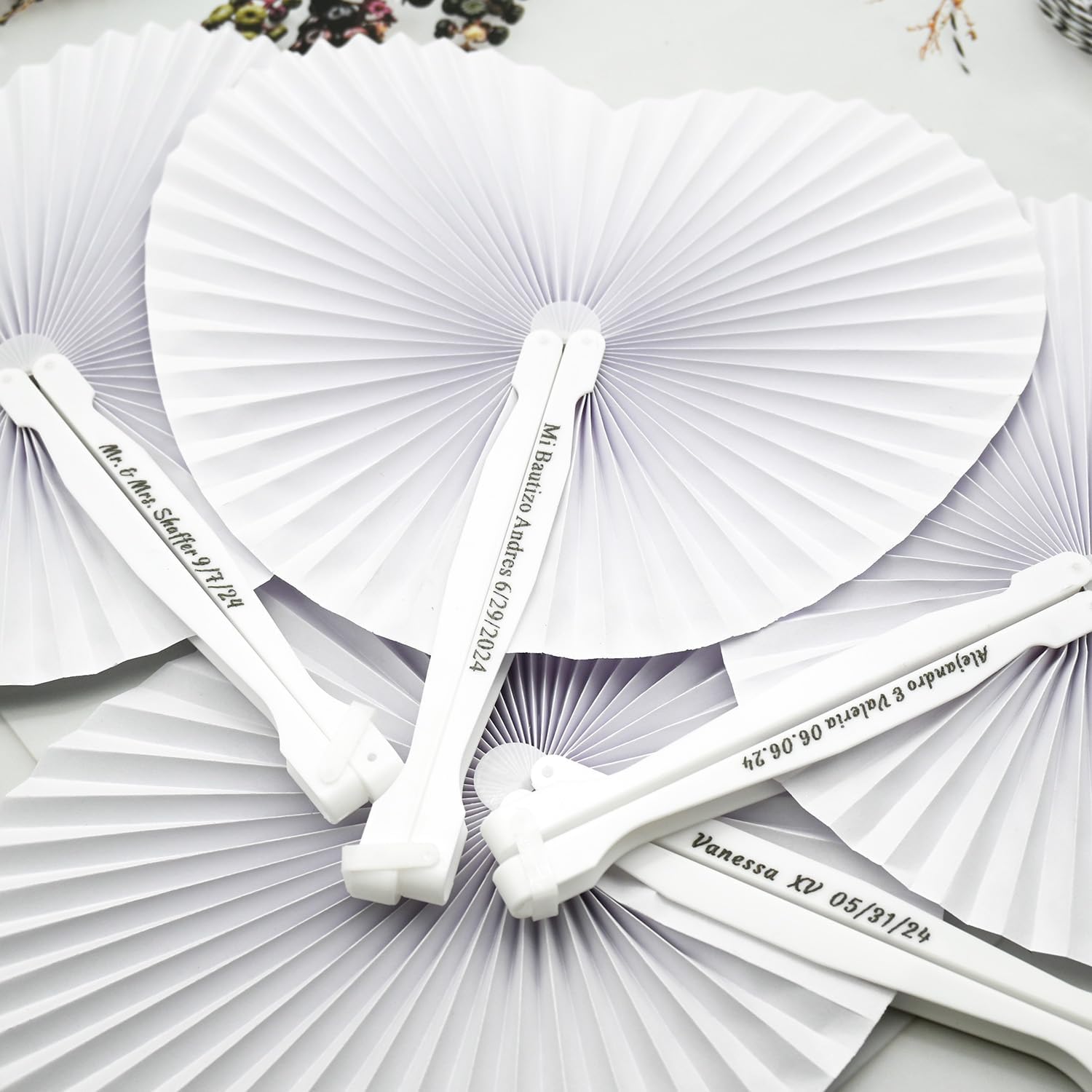 Personalized Heart Shaped Folding Fans, White Paper Fans for Wedding, Custom Handheld Fan with Plastic Handles for Decorations, Bridal Party Favors Baby Shower Party Gifts-25Pcs