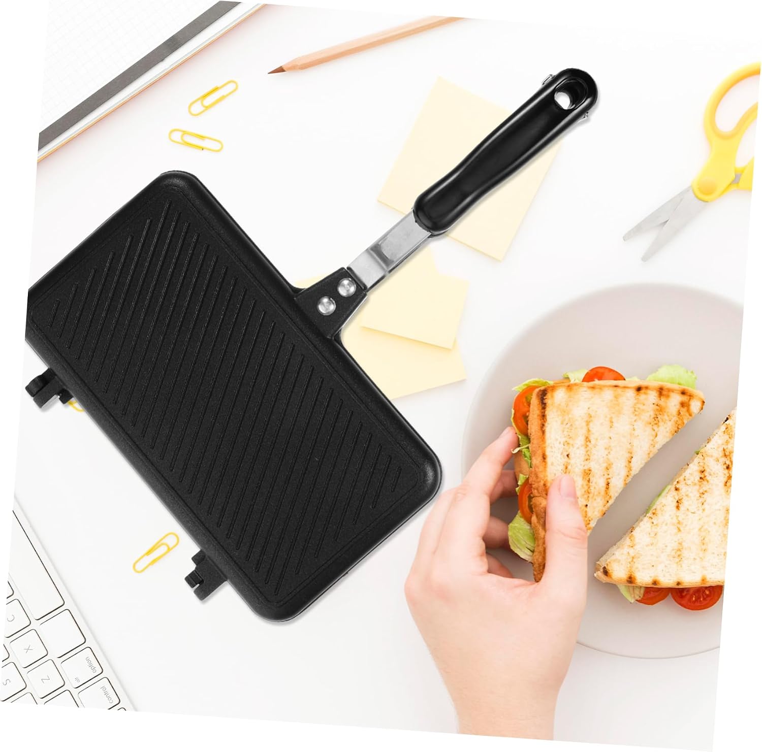 Ciieeo Double-sided Non-stick Breakfast Sandwich Maker Gas-compatible Griddle Pan for Food-grade Material Ergonomic Handle for Convenient Use for Home Cafes