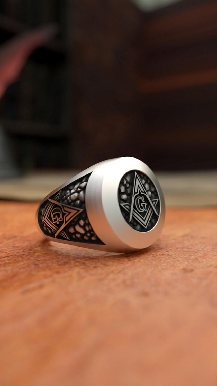 Elegant 925 Sterling Silver Masonic Signet Ring - Handcrafted Freemason Symbol Jewelry