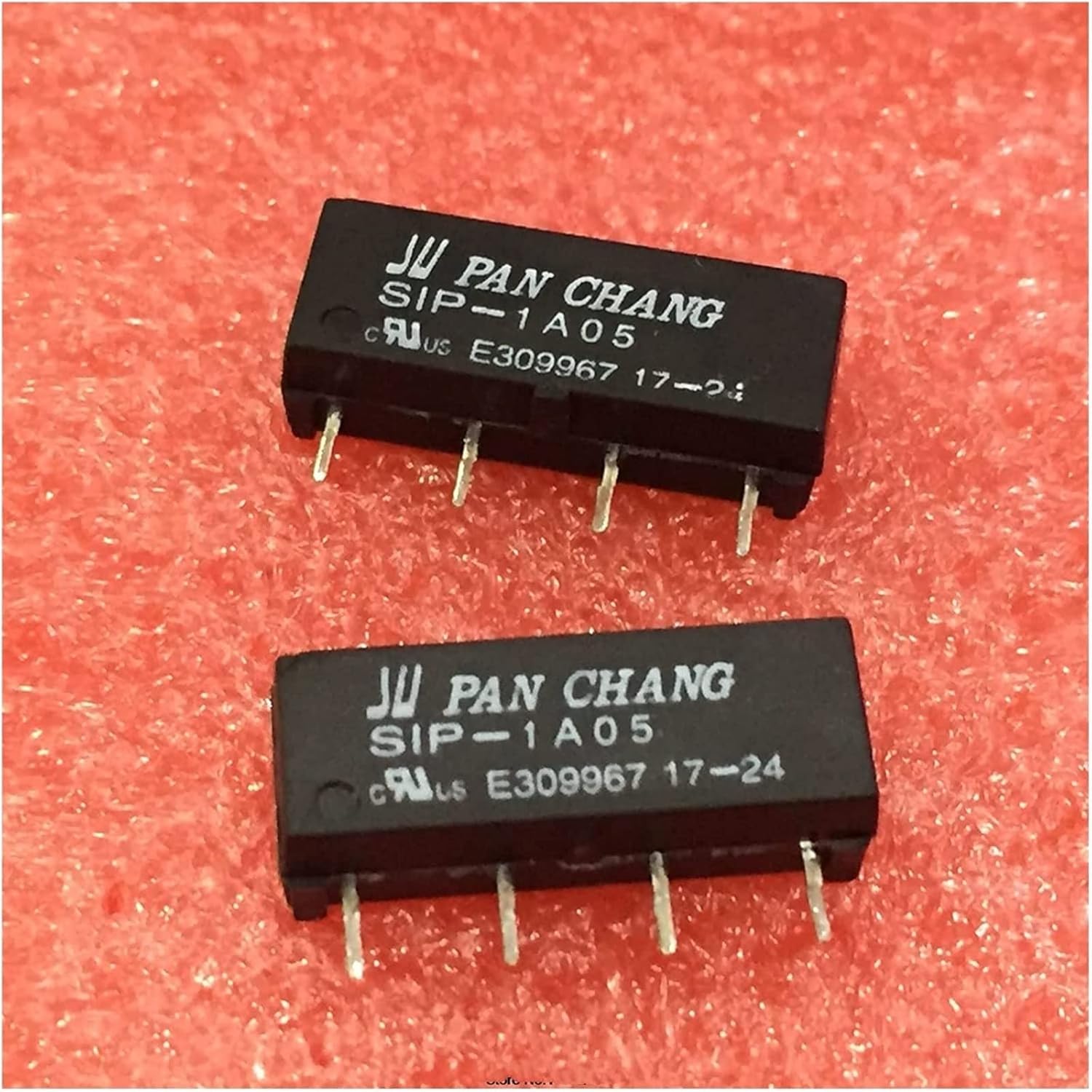 Relay 50Pcs/lot Reed Relay SIP-1A05 5V Miniature 4 pin Single in-line Normally Open