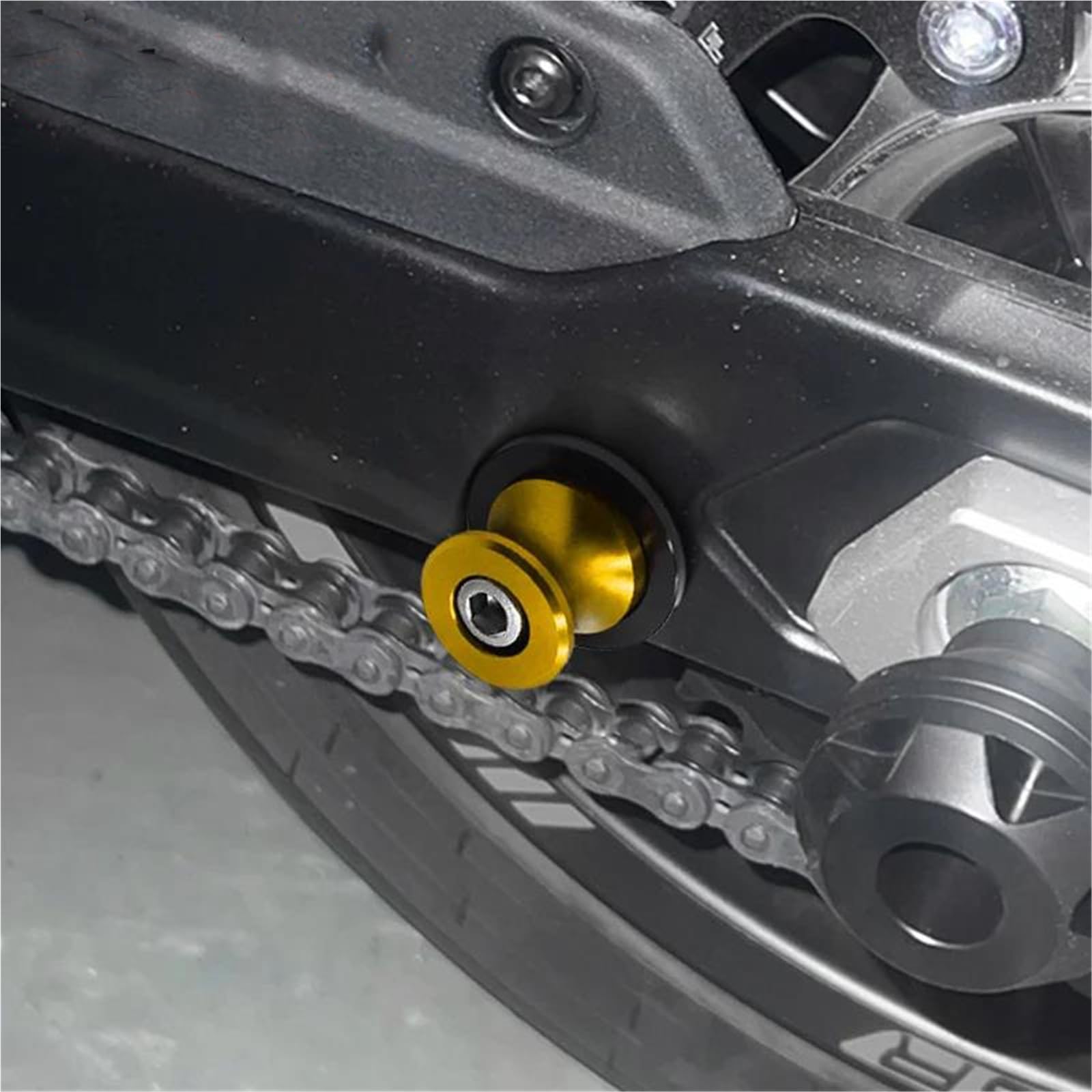 Per M1000XR M 1000 XR M1000xr 2024-2025 Supporto Per Braccio Posteriore Vite Di Protezione CNC Per Forcellone Oscillante Per Moto Accessori Per Cursori