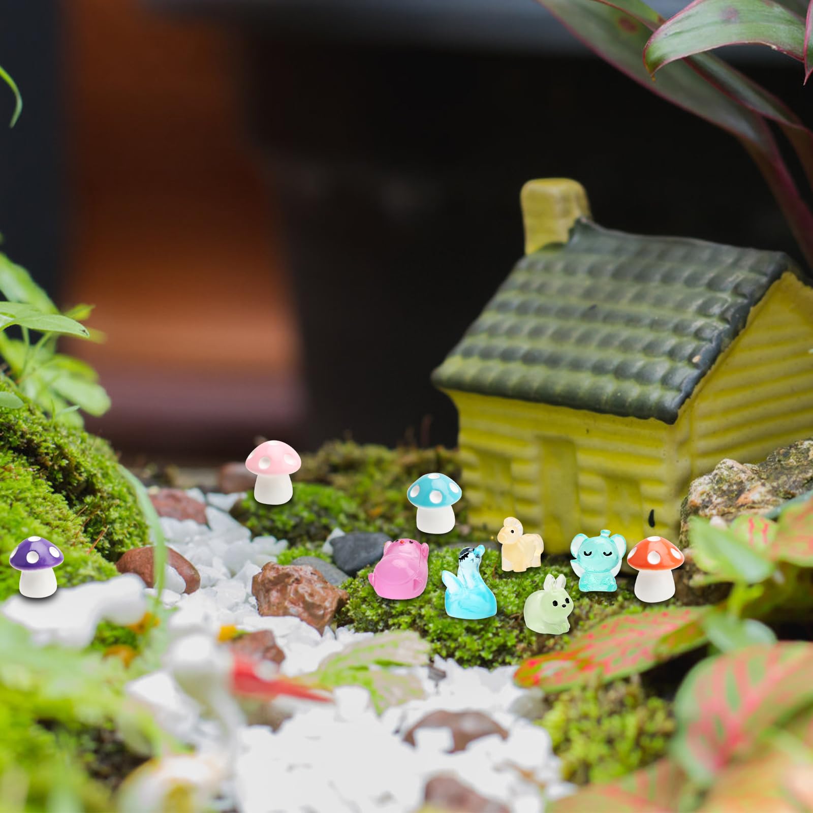 APOMOONS 130 pcs Mini Animaux en Résine avec 4 pcs Mini Champignons en Résine, Minuscules Animaux Lumineux Petites Figurines Animauxs en Miniature pour Jardins Paysagers Miniatures APOMOONS 130 pcs Mini Animaux en Résine avec 4 pcs Mini Champignons en Résine, Minuscules Animaux Lumineux Petites Figurines Animauxs en Miniature pour Jardins Paysagers Miniatures
