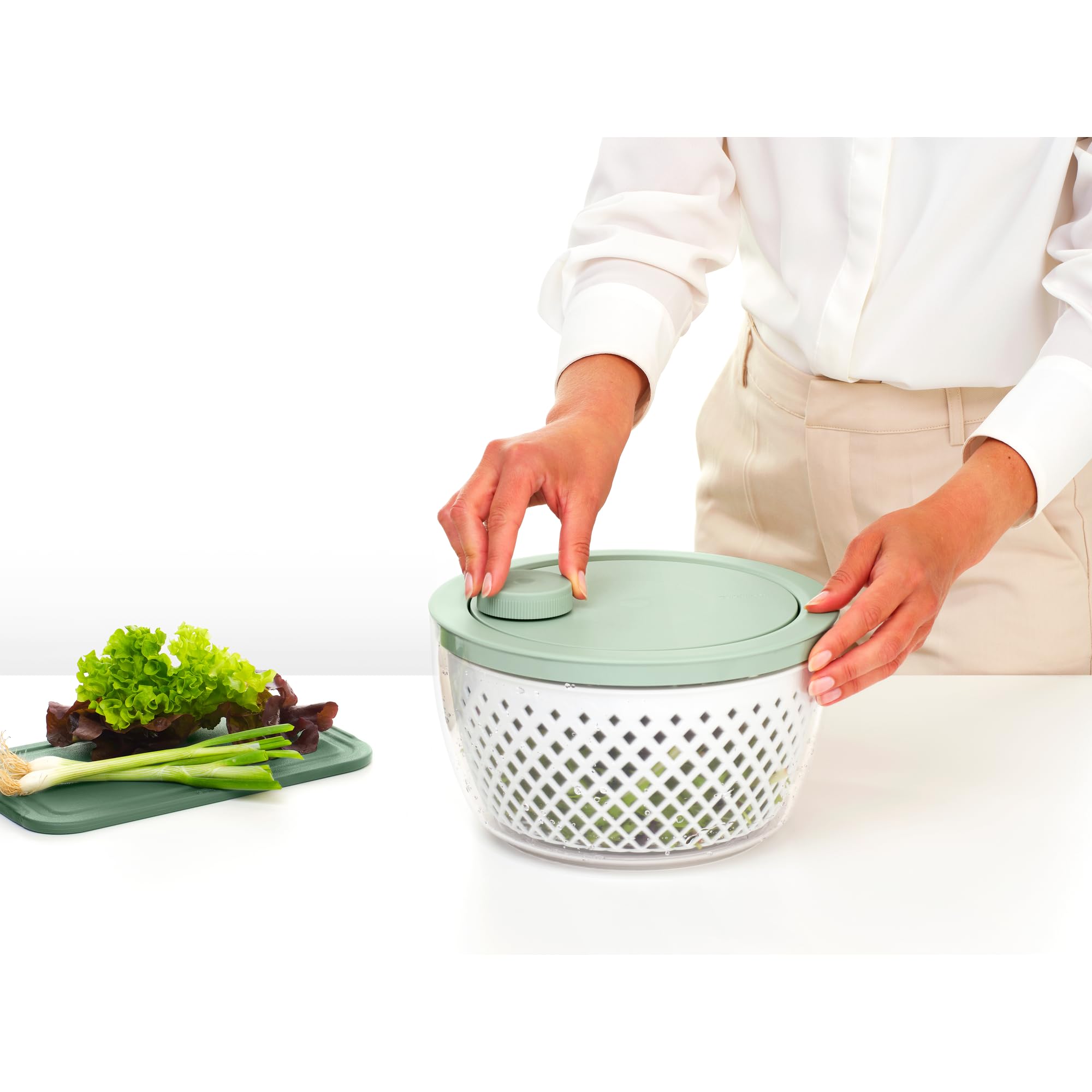 Centrifugadora de ensaladas con bol para servir y colador TASTY+ Brabantia | Seca verduras frescas y bayas con base antideslizante | Plástico reciclable, apto para lavavajillas y duradero | Jade Green