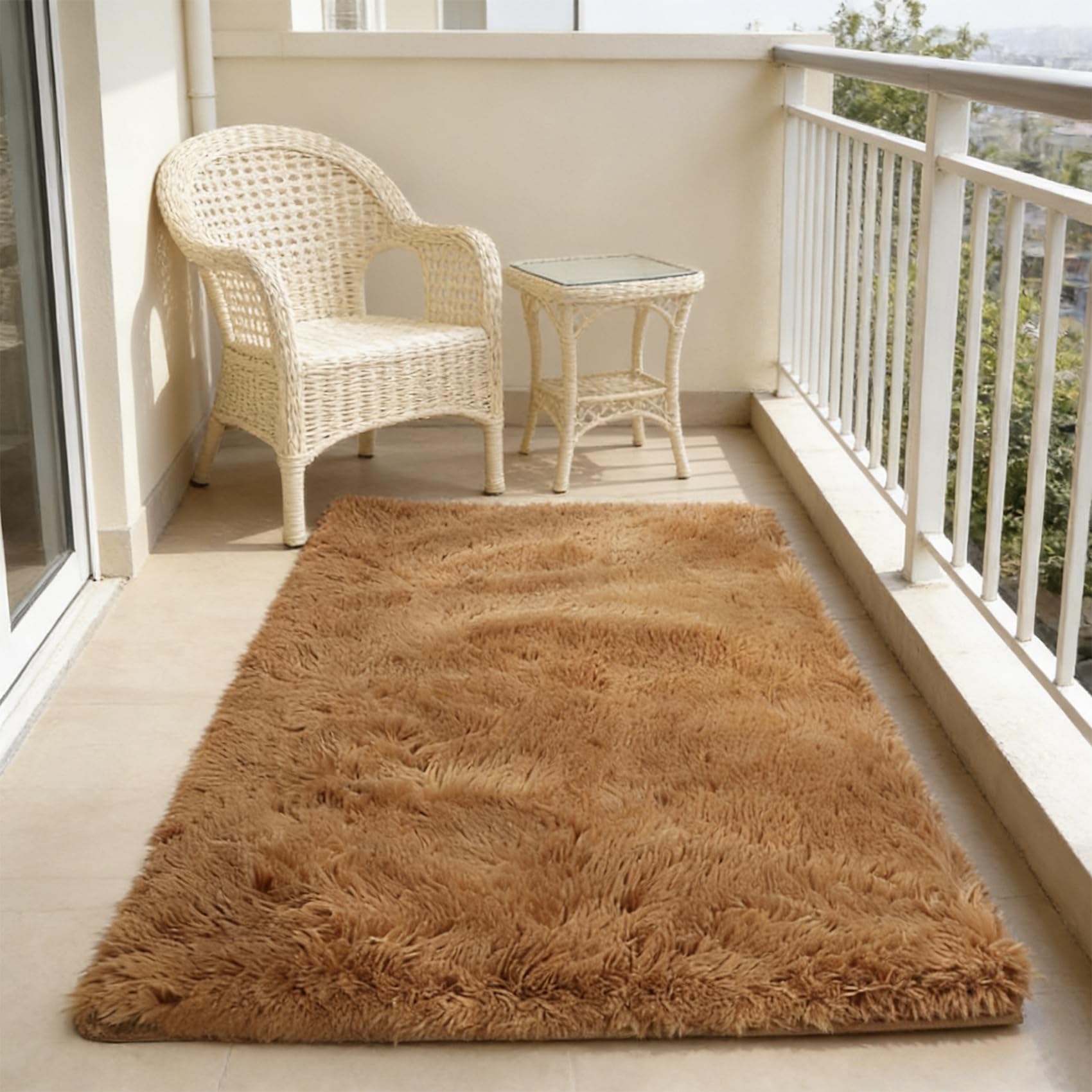 Tapis de salon élégant à poils longs design moderne marron