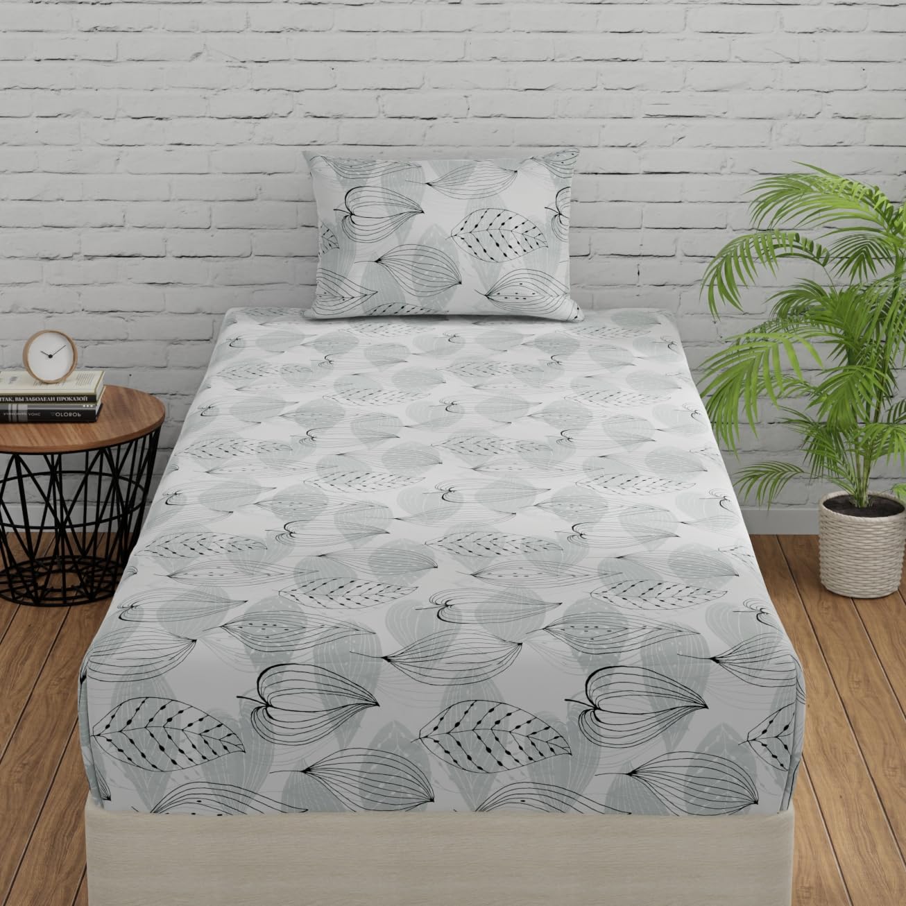 Huesland by Ahmedabad Cotton 144 TC Bedsheet for Single Bed with 1 Pillow Cover – Grey, Black & White