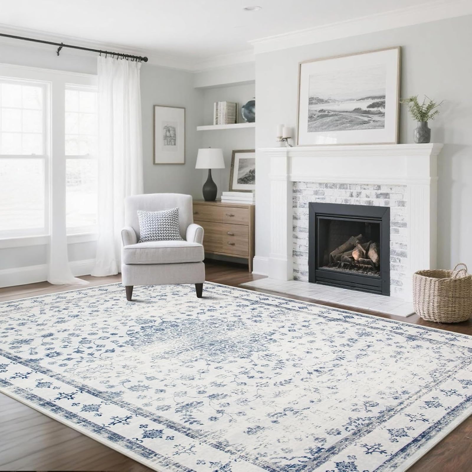 Tapis vintage bleu et blanc pour créer un salon esprit maison de campagne