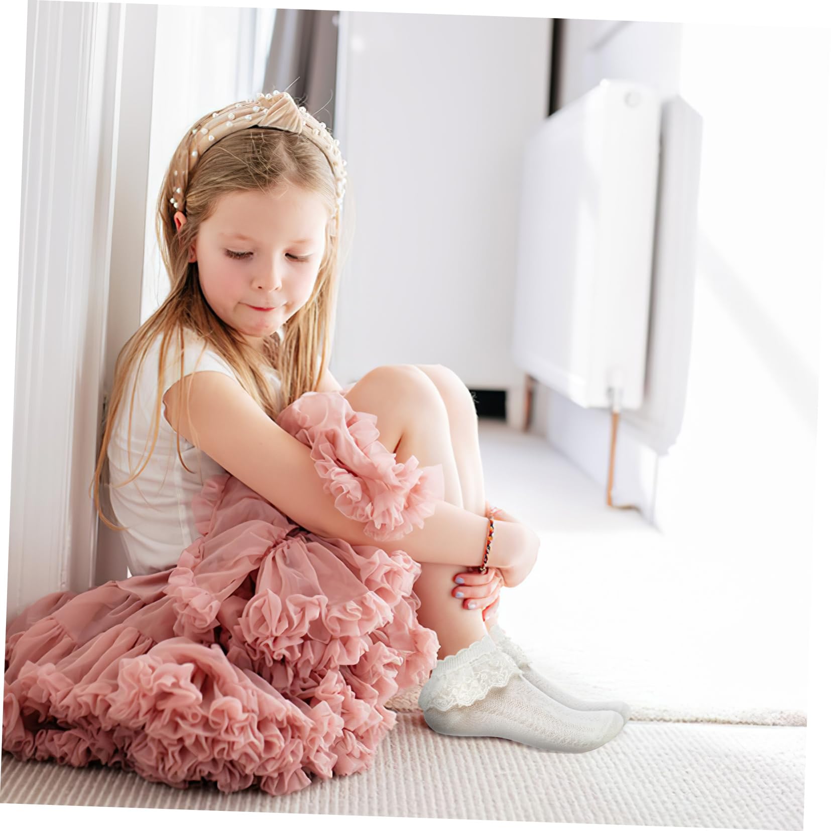 CONGARTENO Cute Girls Ruffle Socks 4 Pairs Thin Lace Ankle Socks Soft Cotton Footwear for Boys and Girls Breathable and Fashionable