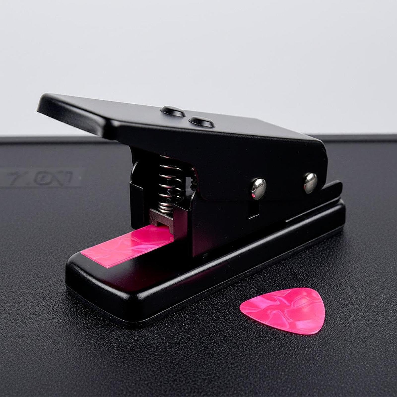 Strumento per La Creazione di Plettri per Chitarra, Punzone per Plettri per Chitarra, Corpo in Metallo Resistente, Macchina Multifunzionale, Nero