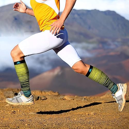 Vista 2 de Hi Clasmix - Calcetines de compresión graduados para mujeres y hombres, comodidad de pantorrilla ancha, lo mejor para circulación, embarazo, medios