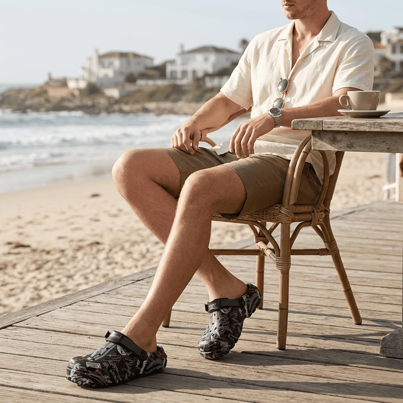 FLIOZY Herren Clogs im Tarnmuster – Leichte Wasserschuhe mit Verstellbarem Fersenriemen – Atmungsaktive Garten- und Outdoor-Gummischuhe für Strand, Pool, Garten und Sommerwanderungen