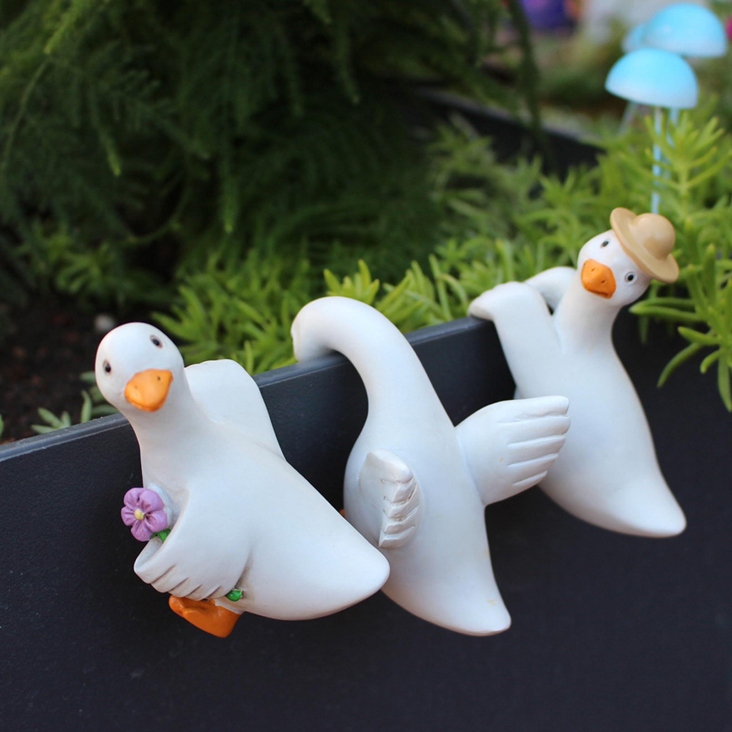 Comebachome 3 Pcs Duck Garden Decor, Resin Outdoor Duck Statues - Hanging Planter Huggers For Flower Pots, Yard & Lawn (white), Uso al aire libre
