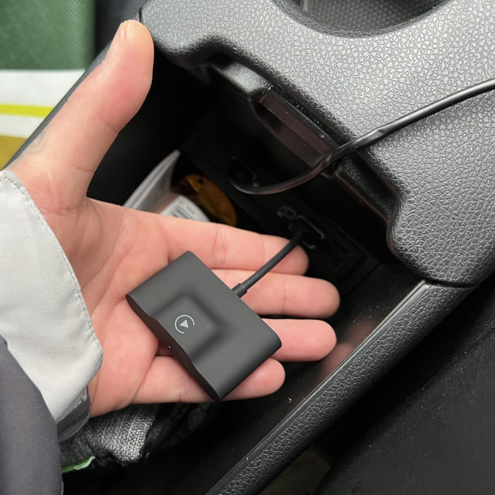 Adattatore wireless CarPlay, compatibile con Apple CarPlay, adattatore wireless UK, dongle Bluetooth Car Play per auto cablato di fabbrica, per auto dal 2015 iPhone 6 e superiori iOS 10 e superiori