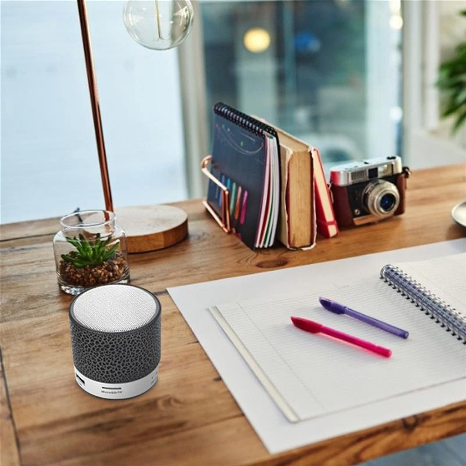 Głośnik Bluetooth Głośnik Mini głośnik bezprzewodowy Crack LED Karta TF Subwoofer USB Przenośna kolumna dźwięku muzycznego MP3 do głośników telefonu PC SP99 Mini głośnik (kolor: czarny) little