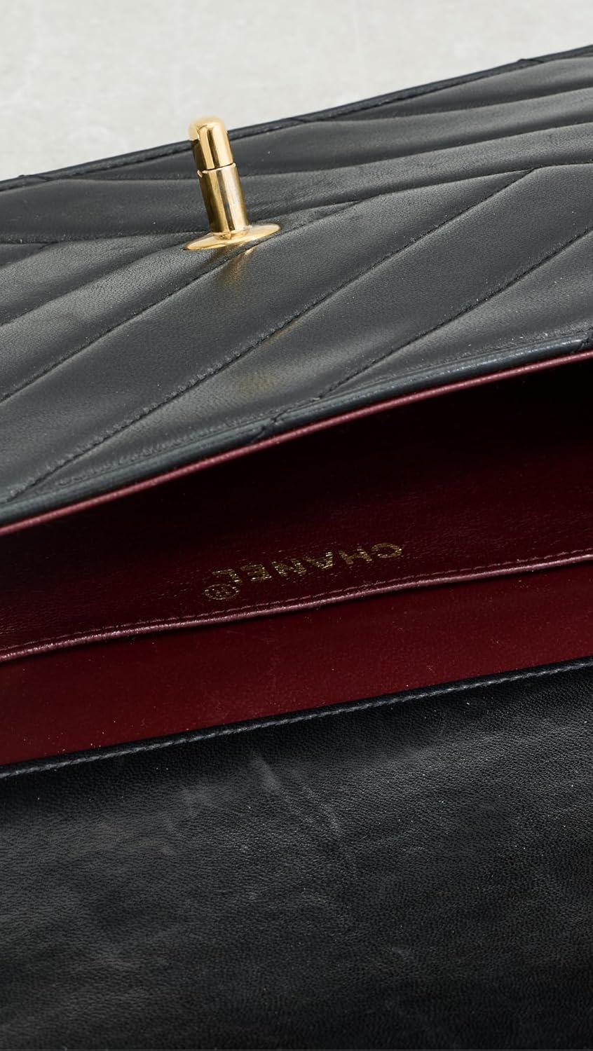 Women's Pre-Loved Chanel Shoulder Bag, Lambskin - Image 5