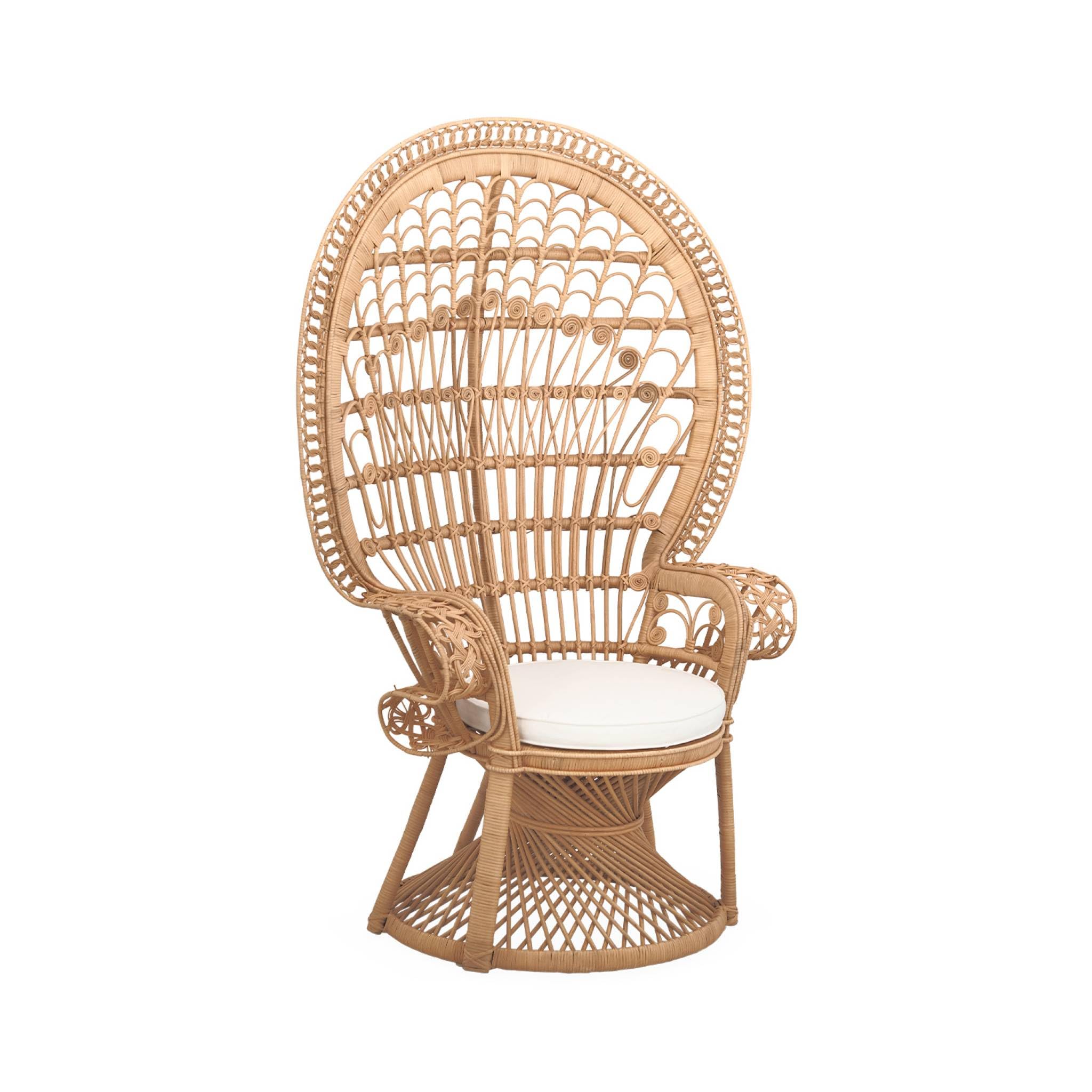 Alice's Garden - Fauteuil Vintage en rotin avec Coussin d'assise. Mahe. L 110 x P 60 x H150cm