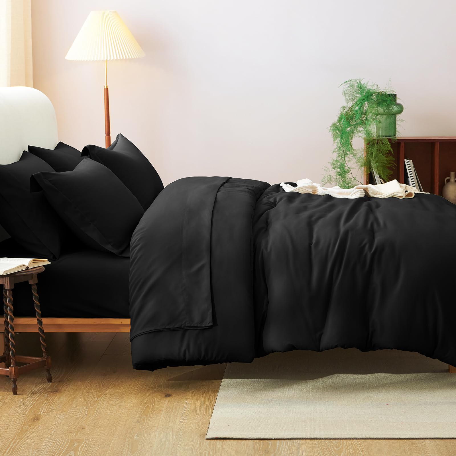 Juego de edredón tamaño Queen, color negro, 7 piezas de cama en una bolsa, juego de edredón suave con sábanas, juego de cama bohemio de 7 piezas para todas las estaciones con edredón, sábanas 8