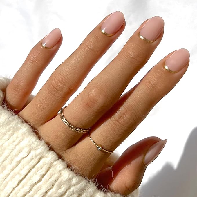 Elegant Winter Nail Inspiration