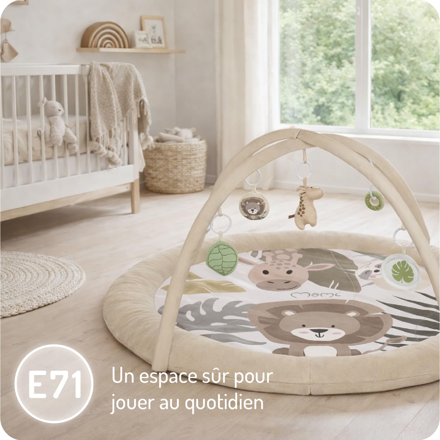 MoMi LUANI Arche de jeu avec tapis d’éveil, Ø 72 cm (à l'intérieur), rebord de 10 cm de haut, 6 jouets lavables: miroir, jouet couineur, girafe en peluche avec hochet, deux anneaux de dentition