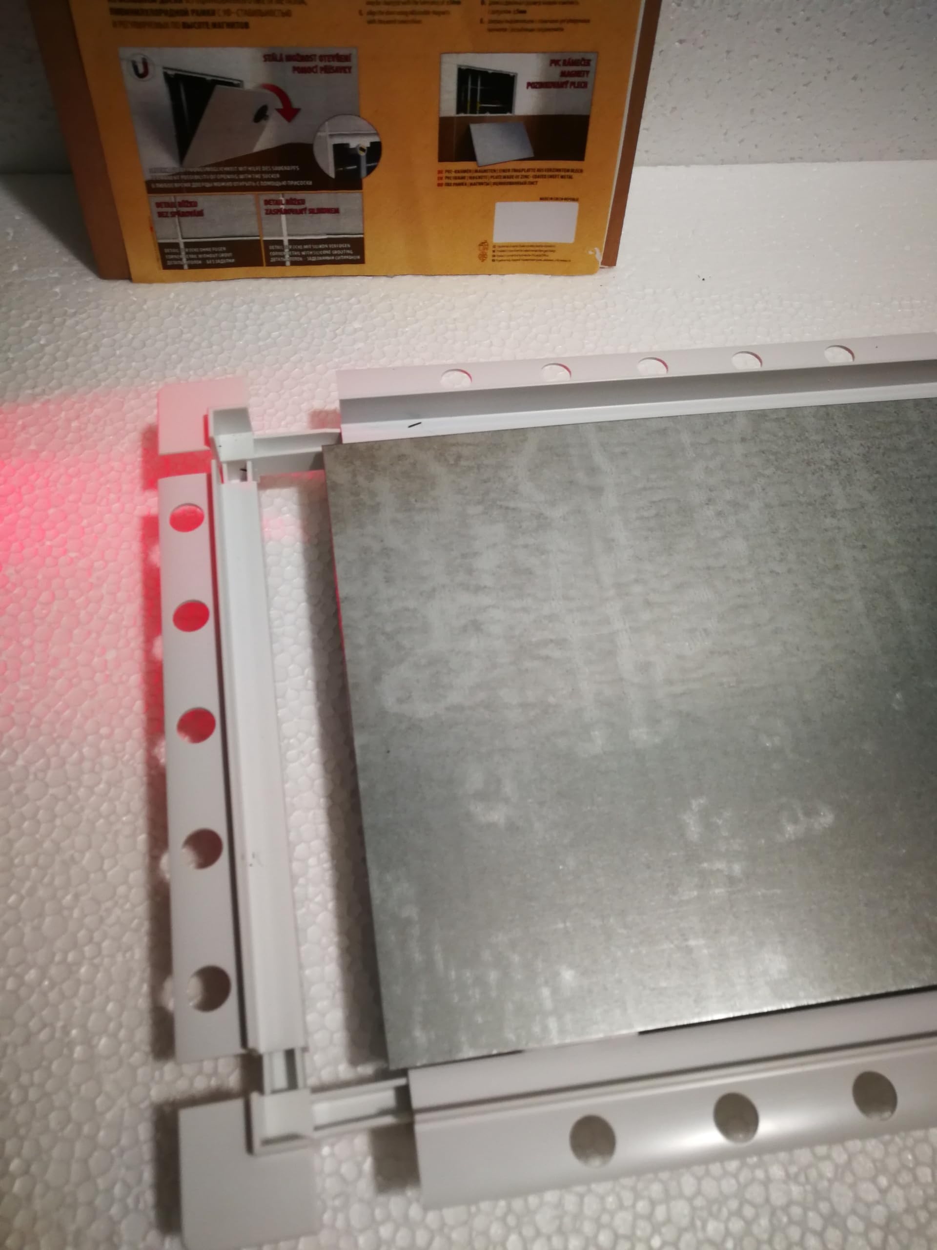 BOTOLE DI ISPEZIONE MAGNETICHE PIASTRELLABILI PER CERAMICA O MURATURA (25 x 40)