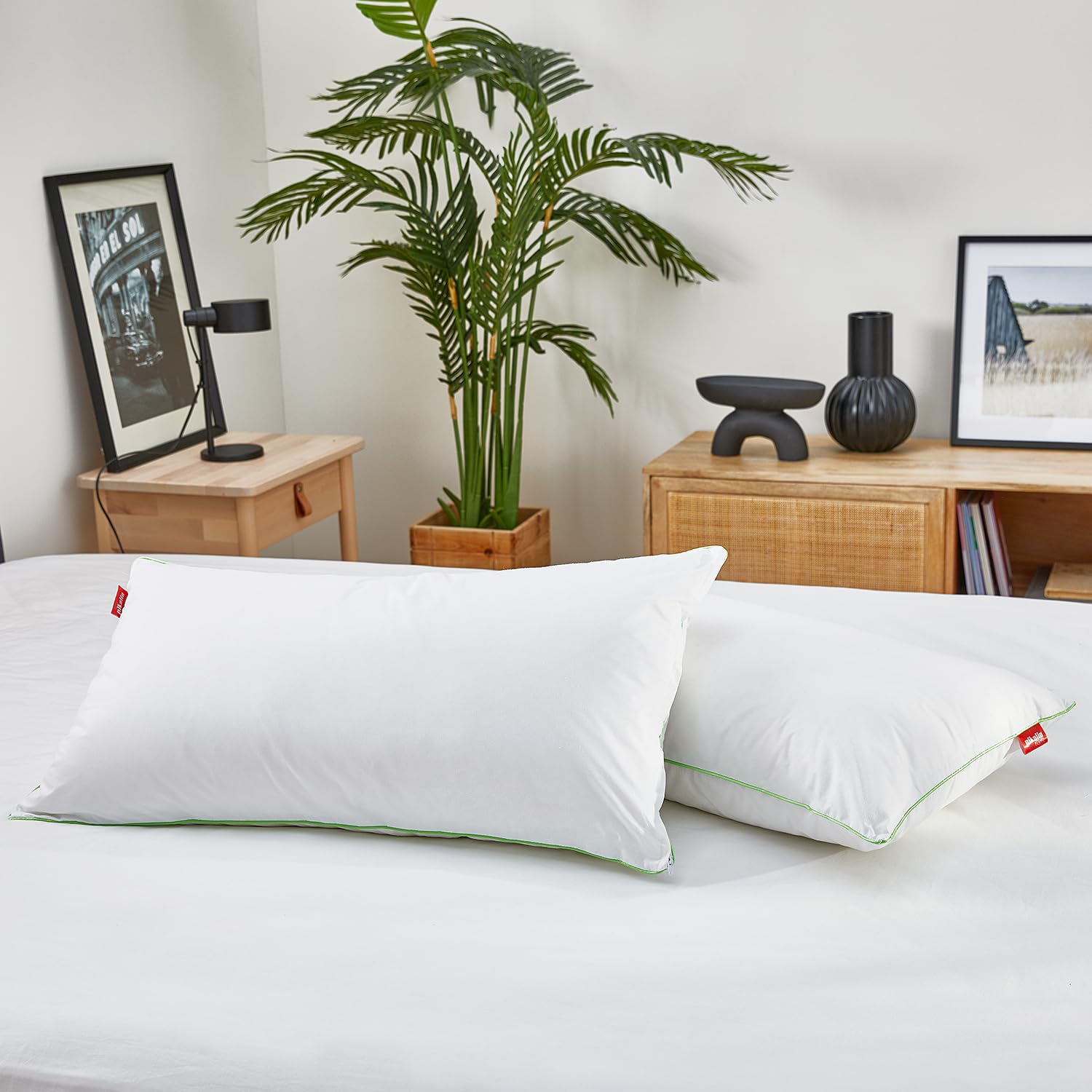 PIKOLIN Home – Almohada de Pluma (30%) y Pulmón (70%) | 70x50cm | Firmeza Media-Alta | Doble Funda de Algodón | Antiácaros | Ribete Verde | JASUMI