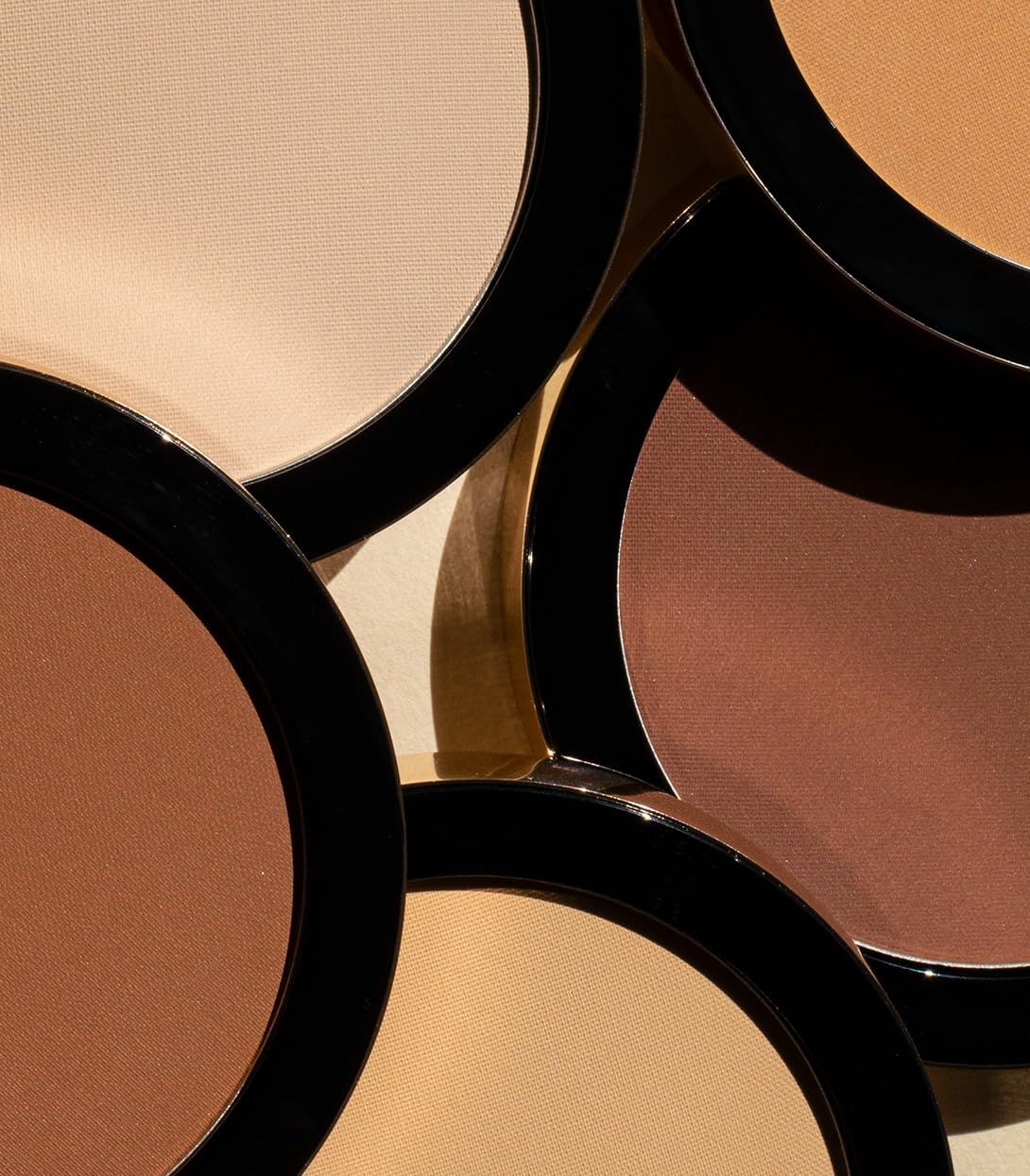 MAKE Beauty Diffusion Set, Translucent Setting Powder - Pressed Face Powder Compact for Smooth Matte Complexion. Sheer Coverage Finishing Foundation for Excess Oil. Shade - Deep - Image 9