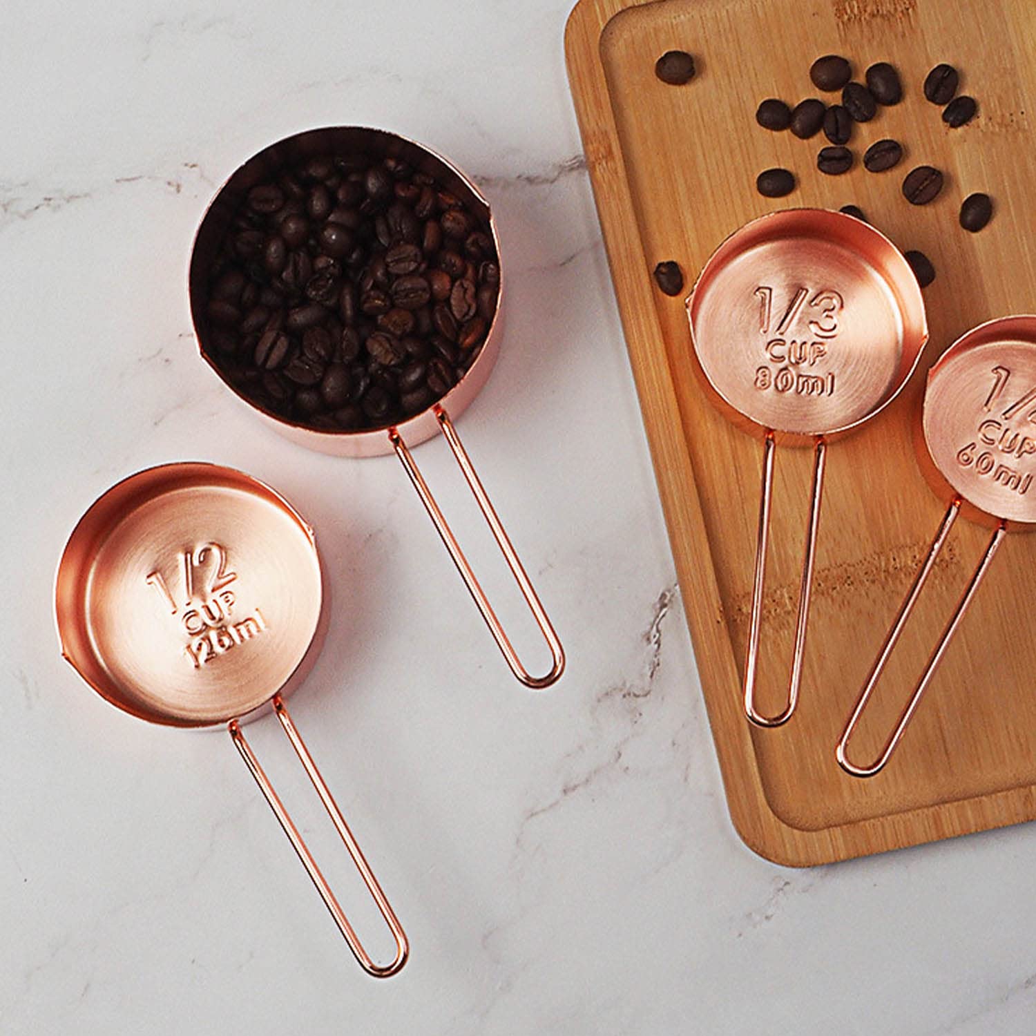 Tasses à Mesurer et Cuillères à Mesurer Ensemble de 8 Pièces Outils de Cuisson en Acier Inoxydable Facile à Lire Gadgets de Cuisine Suspendus Ustensiles