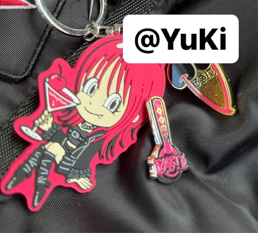 Amazon.co.jp: LiSA カクテルパーティー グッズ キーホルダー