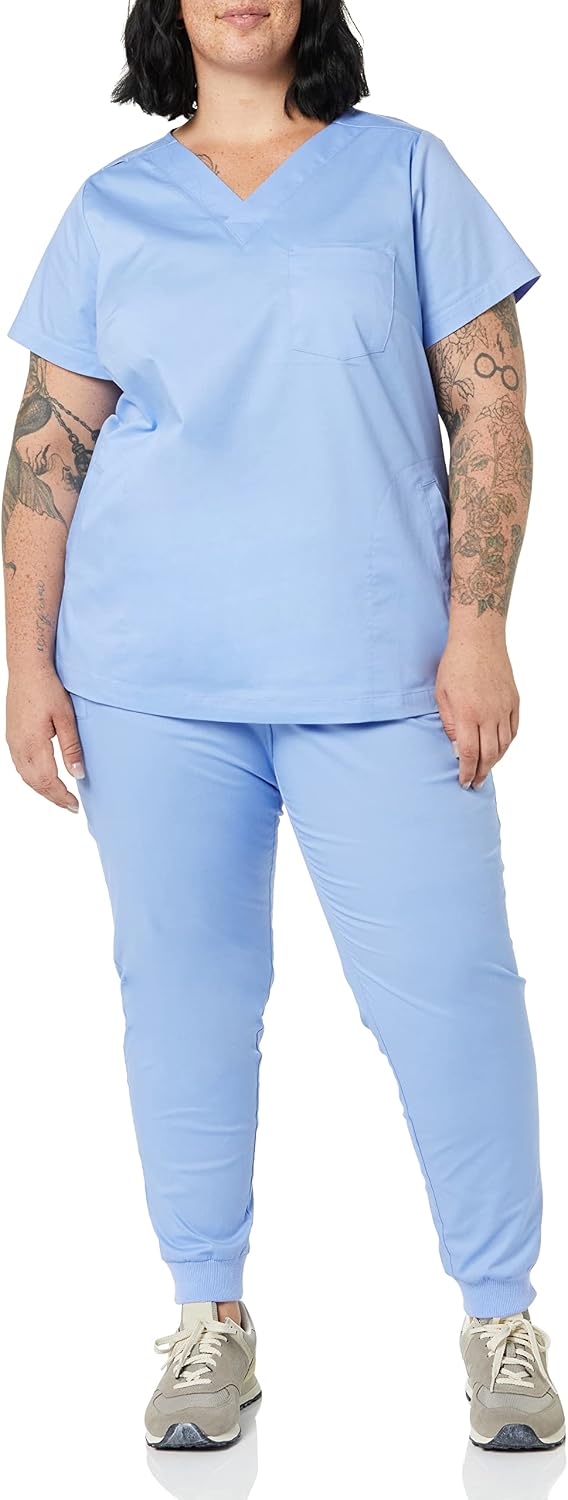 Amazon Essentials Women's Classic Fit V-Neck Short Sleeve Scrub Top with 3 Pockets (Available in Plus Size)