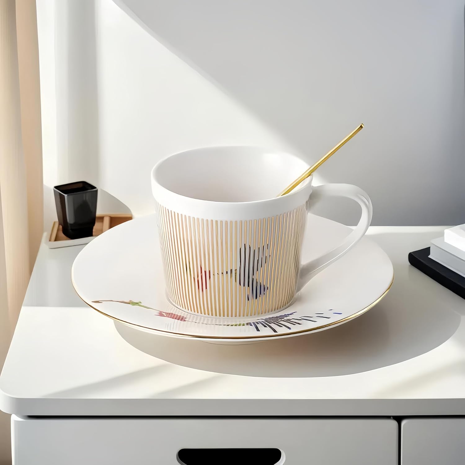 Old Craftsmen's Coffee Cup and Saucer Sets 8.45oz Unique Dynamic Mirage Reflection Tea Cup Luxury Porcelain Mirror Ceramic Mug Gifts for Cappuccino Espresso 250ml Hummingbird