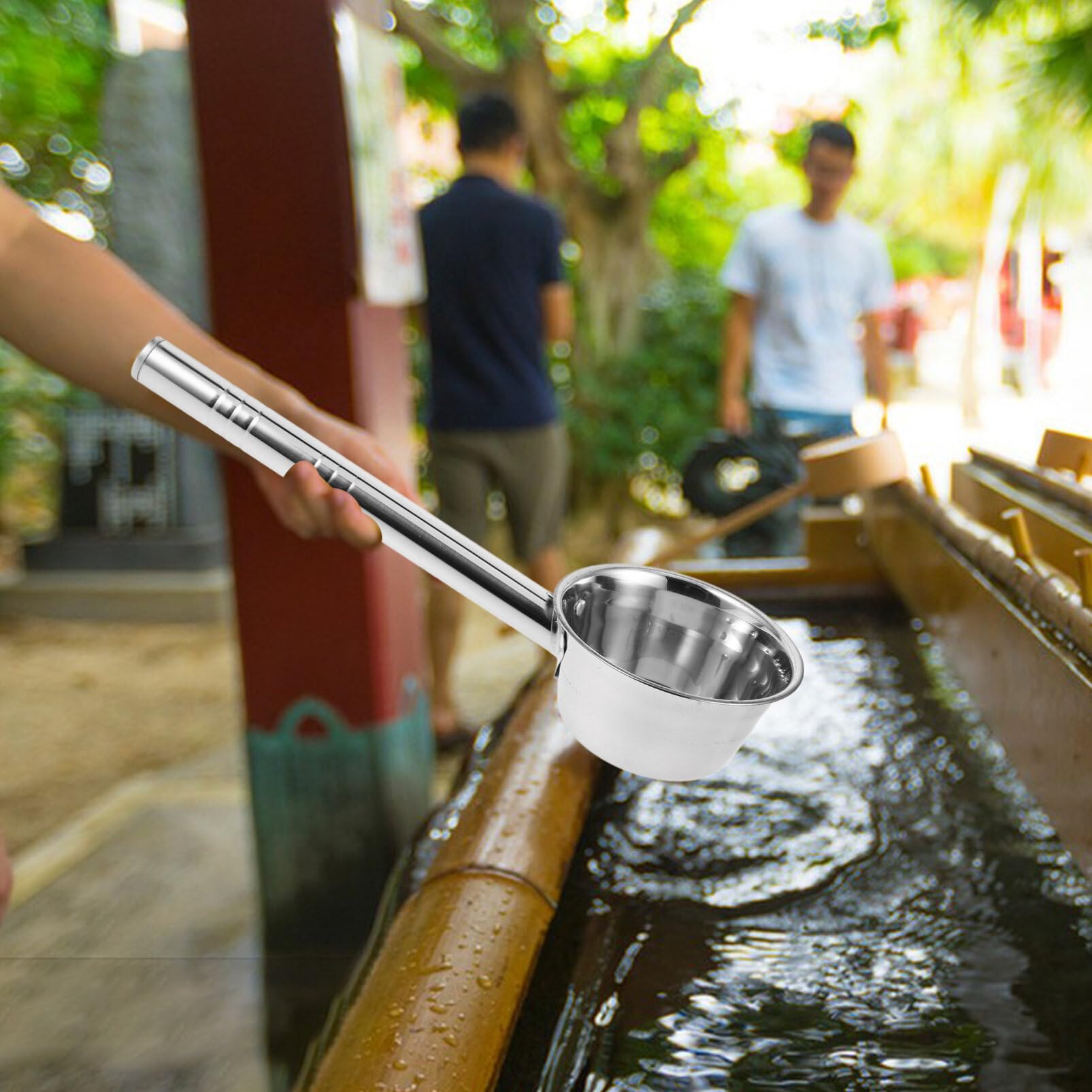 Milisten Louche à eau à long manche, 35,6 cm Jumbo Cuillère de cuisine Louche à soupe Louche en acier inoxydable pour arrosage de jardin, shampooing, rinçage tasse de salle de bain
