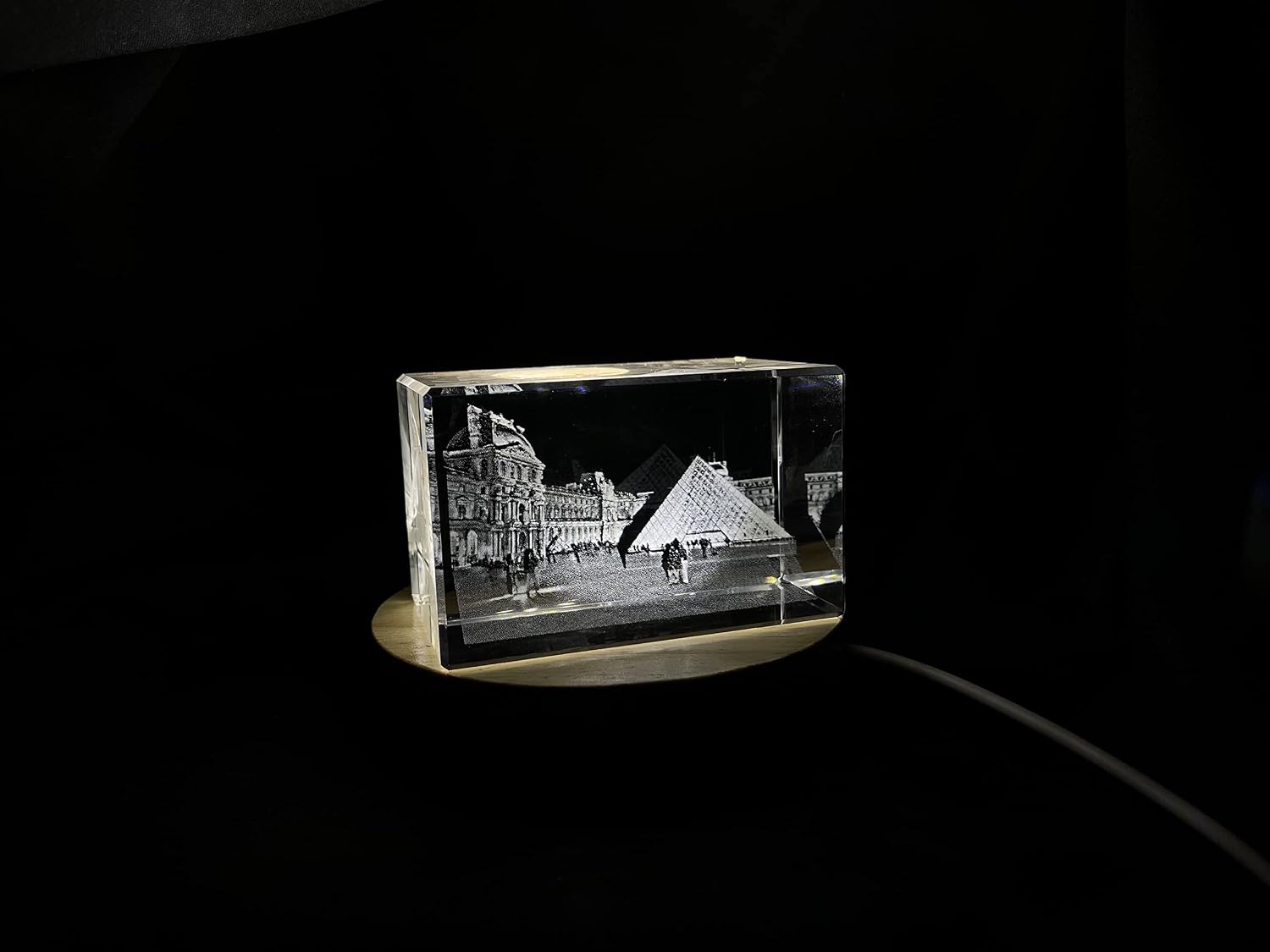 Musée du Louvre 3D Engraved Crystal Keepsake Souvenir (Small)