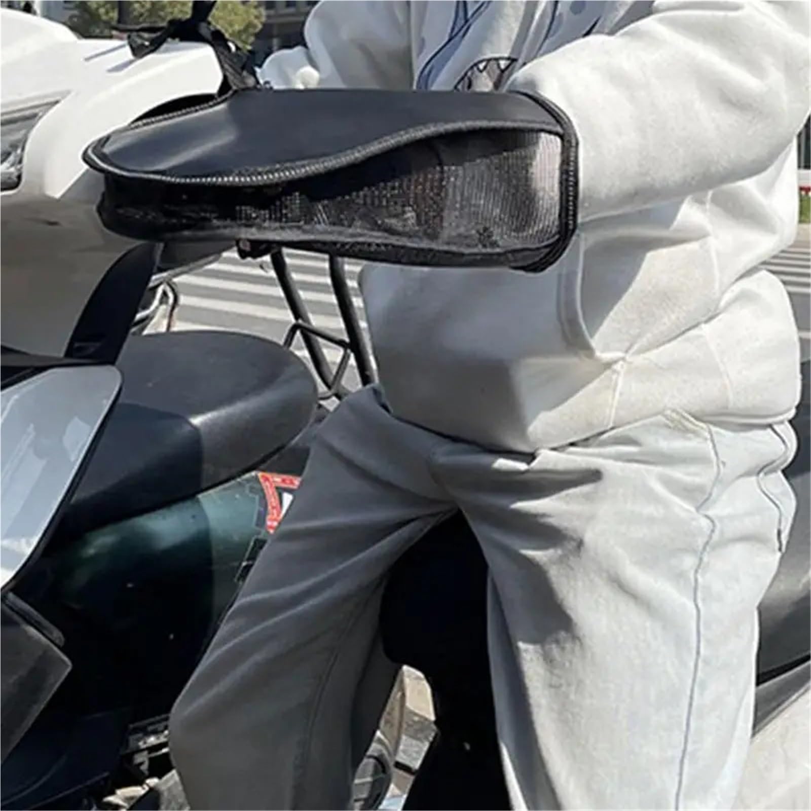 Rękawiczki na kierownicę, Rękawiczki na kierownicę motocyklaNauszniki do skuterów motocyklowych