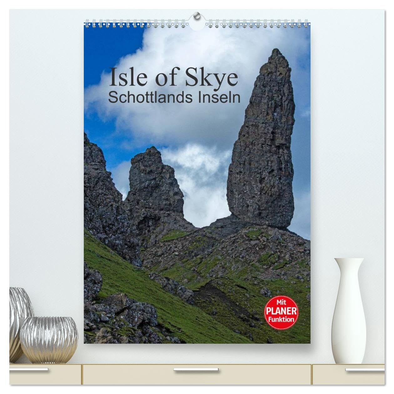 Isle of Skye - Schottlands Inseln - Familienplaner (hochwertiger Premium Wandkalender 2026 DIN A2 hoch), Kunstdruck in Hochglanz: Skye, die "Insel des ... zum Träumen und Genießen. (CALVENDO Orte)